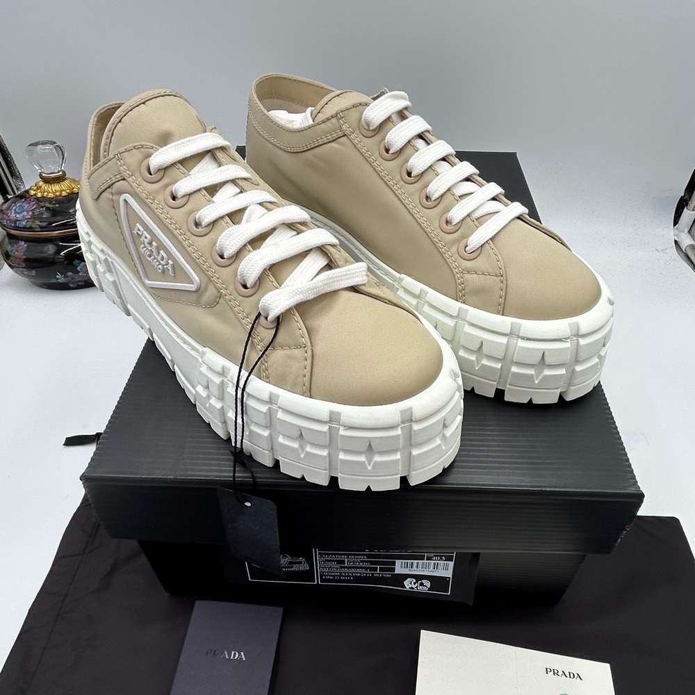 Women's Prada re-wheel gabardine sneaker in Desert beige size 40.5 made in Italy